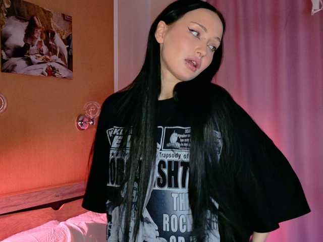 bloomsakura live cam on BongaCams