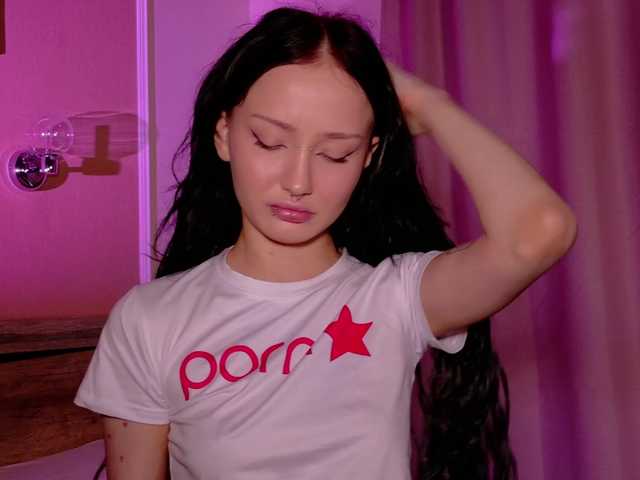 bloomsakura live cam on BongaCams