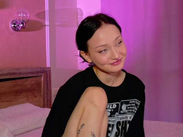 bloomsakura live cam on BongaCams