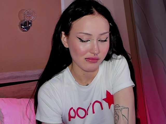 bloomsakura live cam on BongaCams