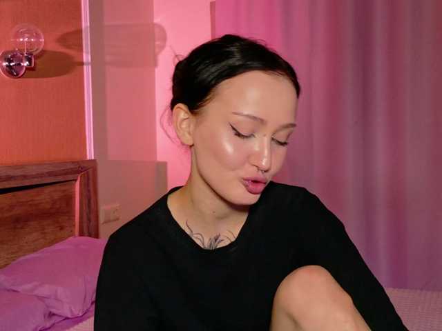 bloomsakura live cam on BongaCams