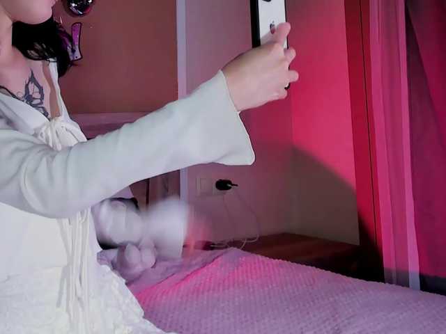 bloomsakura live cam on BongaCams