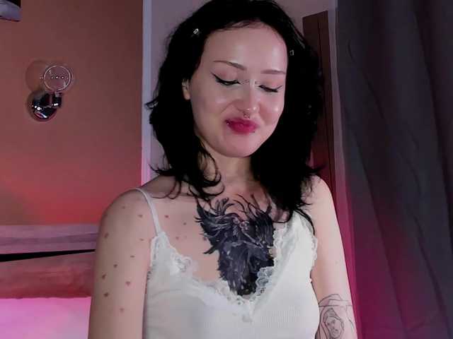 bloomsakura live cam on BongaCams