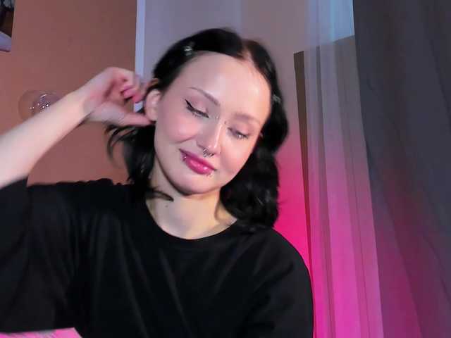 bloomsakura live cam on BongaCams