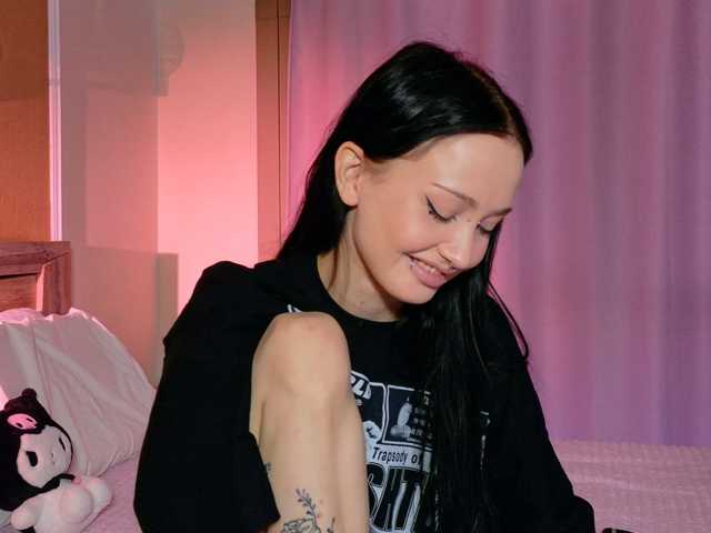 bloomsakura live cam on BongaCams