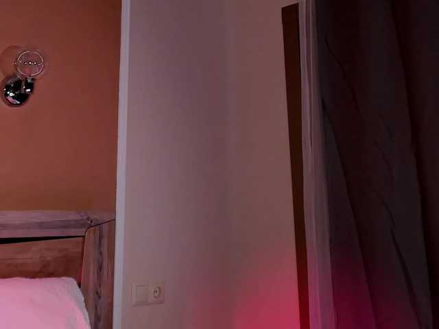 bloomsakura live webcam show