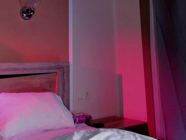 bloomsakura live cam on BongaCams