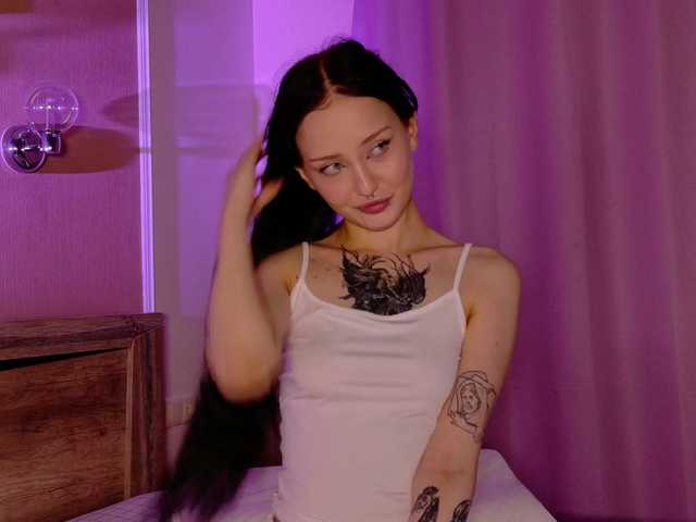 bloomsakura live cam on BongaCams