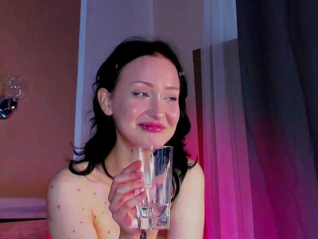 bloomsakura live cam on BongaCams