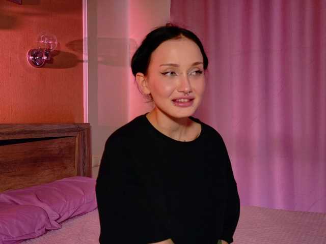 bloomsakura live cam on BongaCams