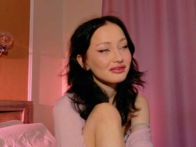 bloomsakura live cam on BongaCams