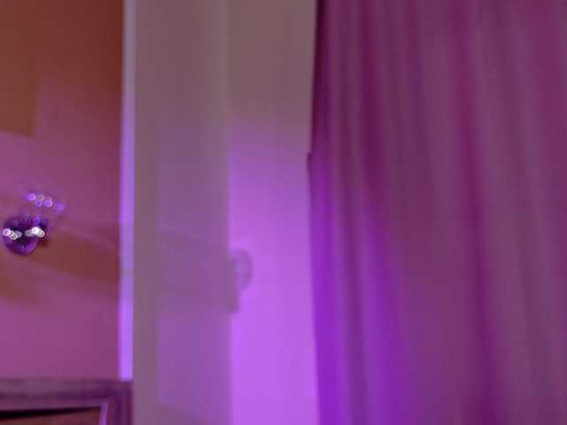 bloomsakura live cam on BongaCams