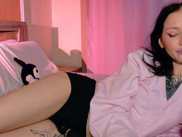 bloomsakura live cam on BongaCams