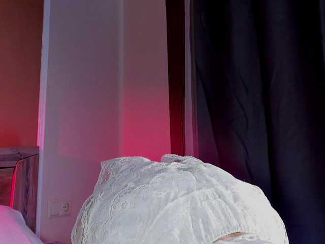 bloomsakura live cam on BongaCams