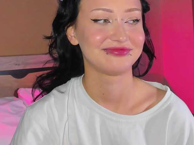 bloomsakura live cam on BongaCams