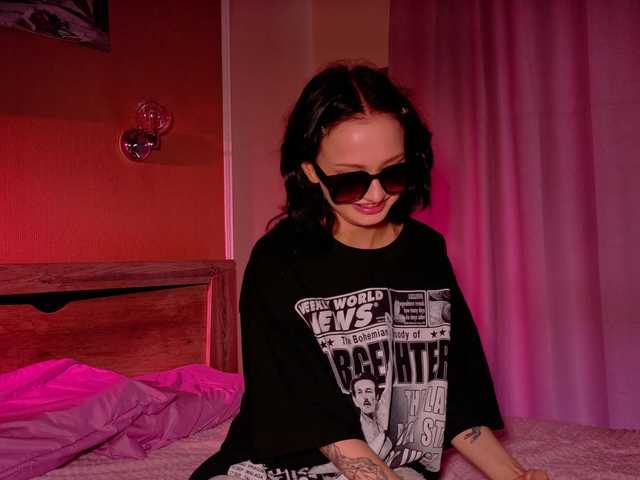 bloomsakura live cam on BongaCams