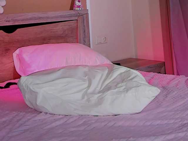 bloomsakura live cam on BongaCams