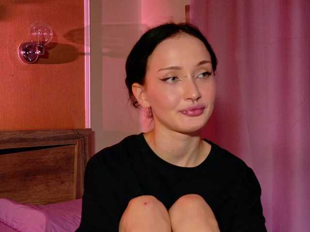 bloomsakura live cam on BongaCams