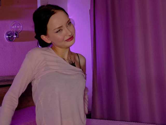 bloomsakura live cam on BongaCams