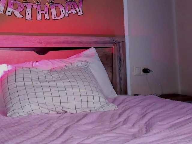 bloomsakura live cam on BongaCams