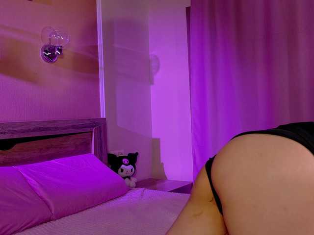 bloomsakura live cam on BongaCams