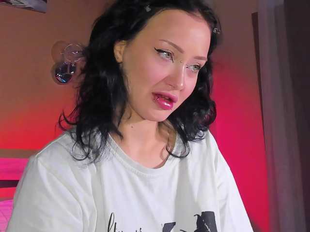bloomsakura live cam on BongaCams