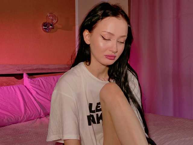 bloomsakura live cam on BongaCams