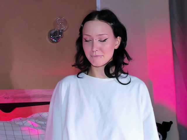 bloomsakura live cam on BongaCams