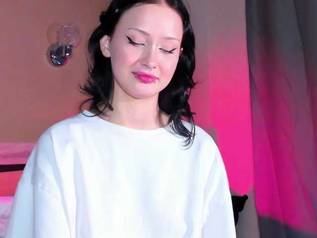 bloomsakura live cam on BongaCams
