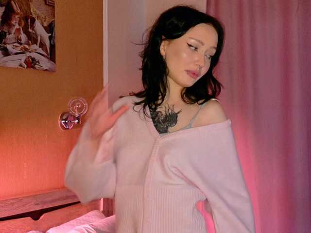 bloomsakura live cam on BongaCams