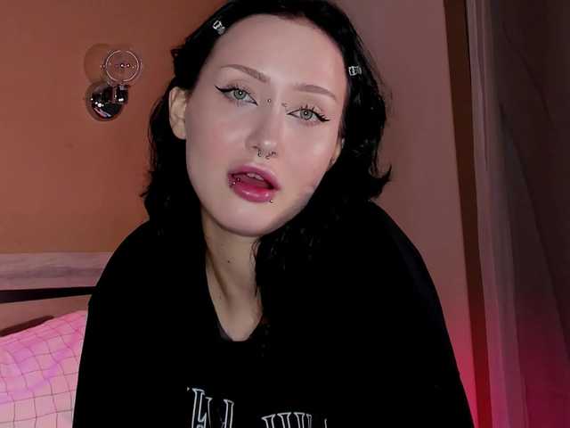bloomsakura live webcam show