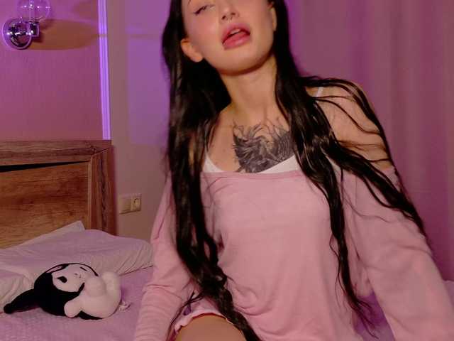 bloomsakura live cam on BongaCams