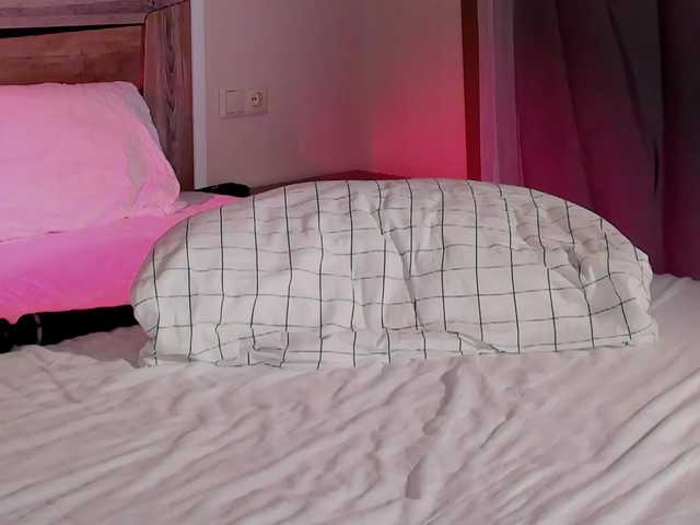 bloomsakura live webcam show