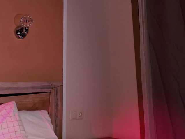 bloomsakura live webcam show