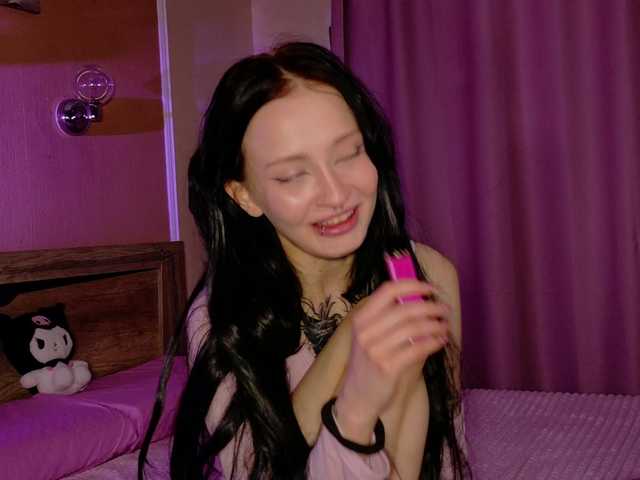 bloomsakura live cam on BongaCams