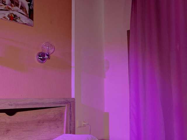 bloomsakura live cam on BongaCams