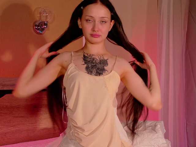 bloomsakura live cam on BongaCams