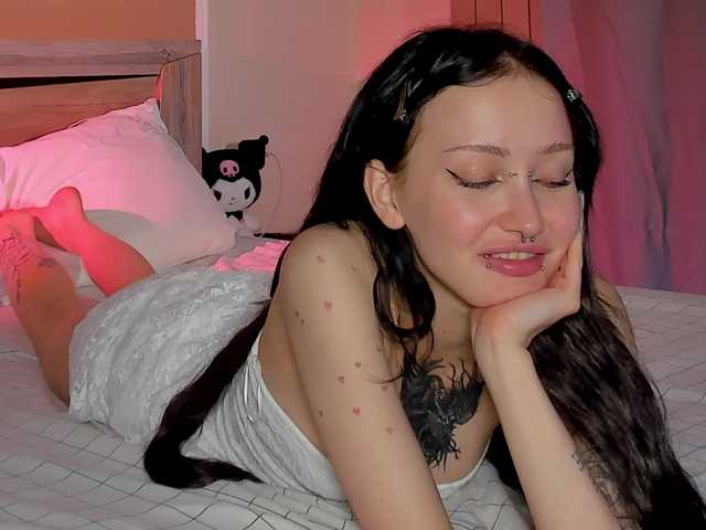 bloomsakura live cam on BongaCams