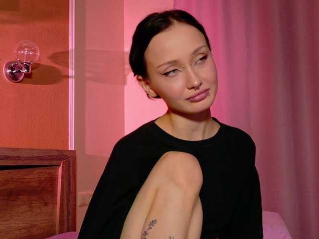 bloomsakura live cam on BongaCams