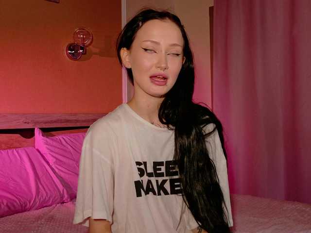 bloomsakura live cam on BongaCams
