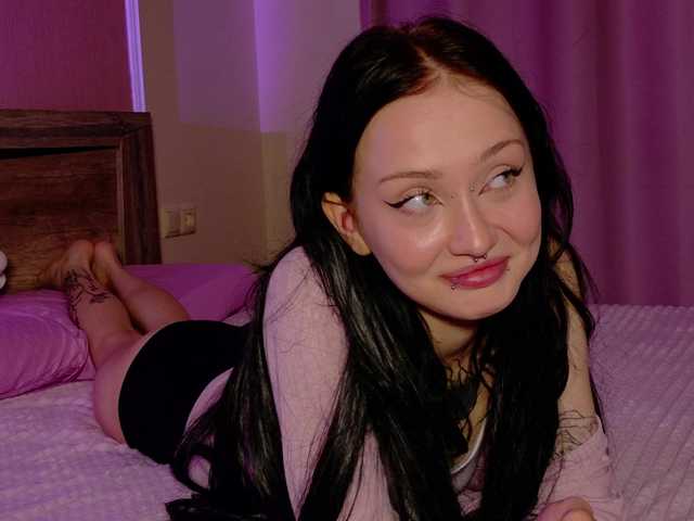 bloomsakura live cam on BongaCams