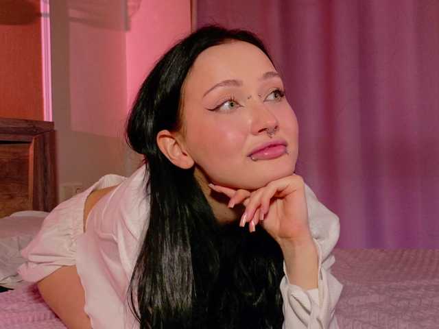 bloomsakura live cam on BongaCams