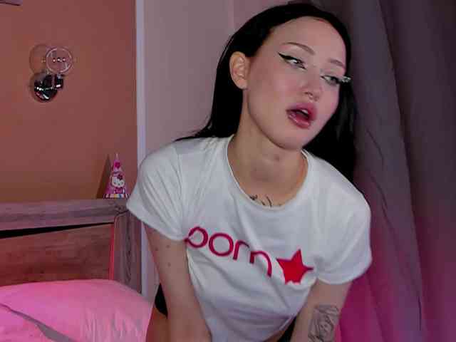 bloomsakura webcam