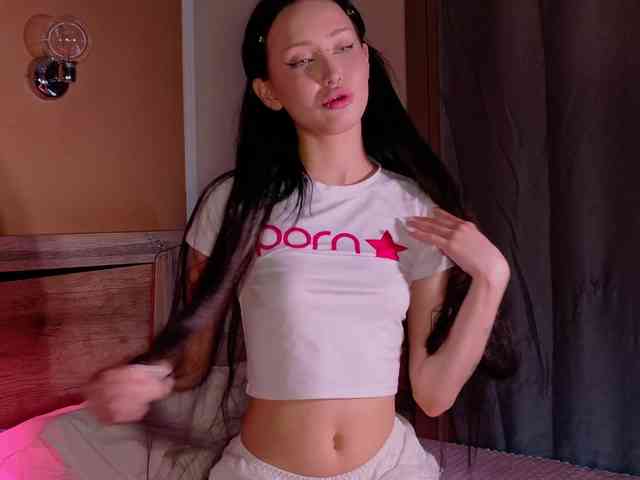 bloomsakura webcam
