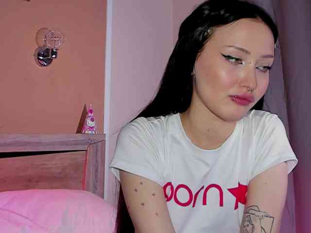 bloomsakura webcam