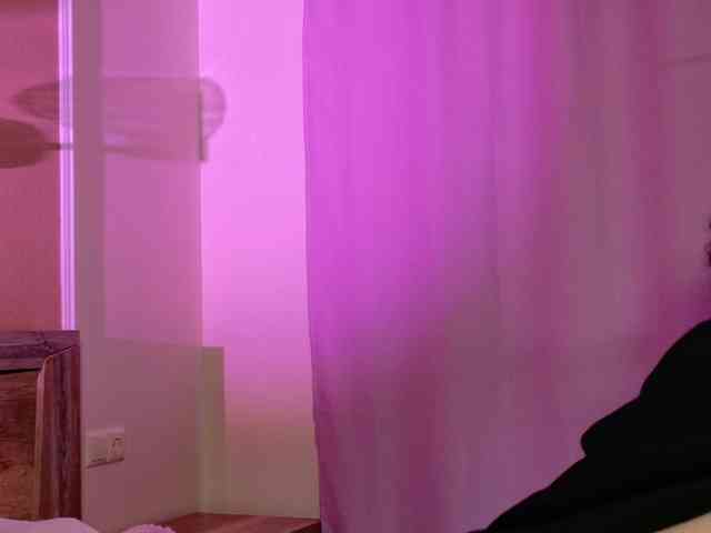bloomsakura webcam