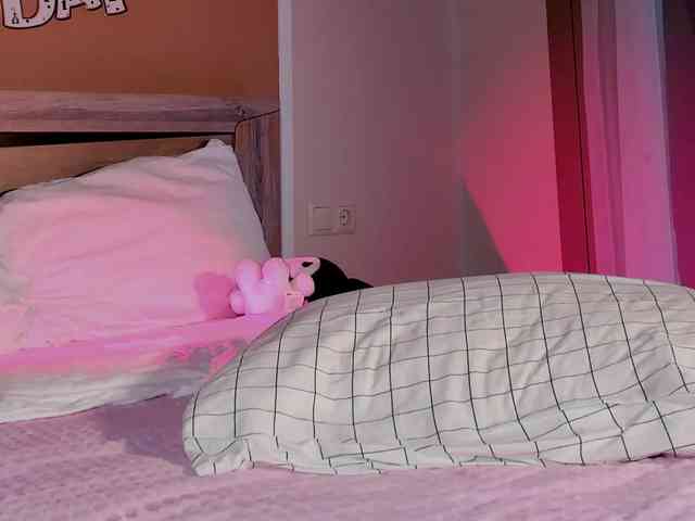 bloomsakura webcam