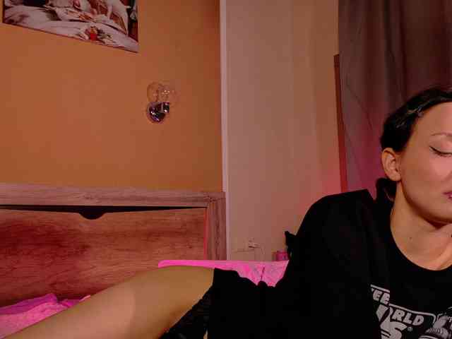 bloomsakura webcam