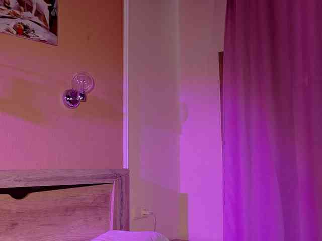 bloomsakura webcam