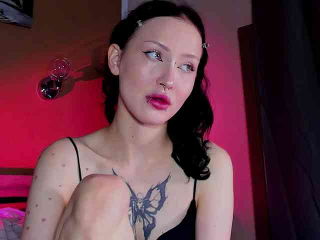 bloomsakura webcam
